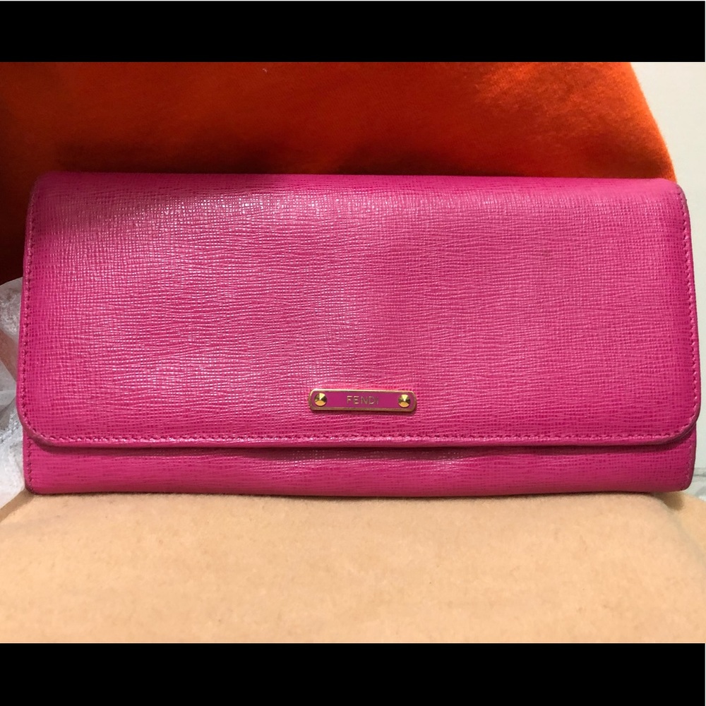 Auth FENDI long wallet